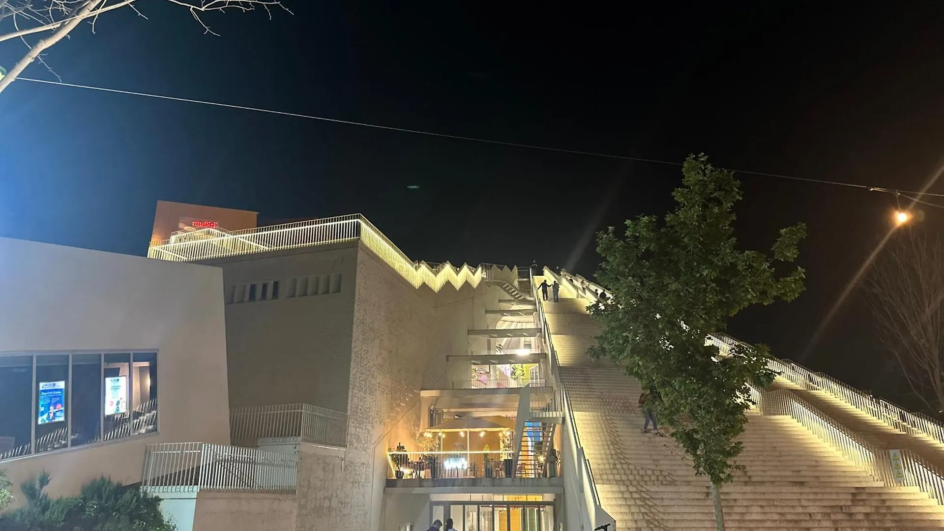 Appartamento Amo Tower Tirana Center
