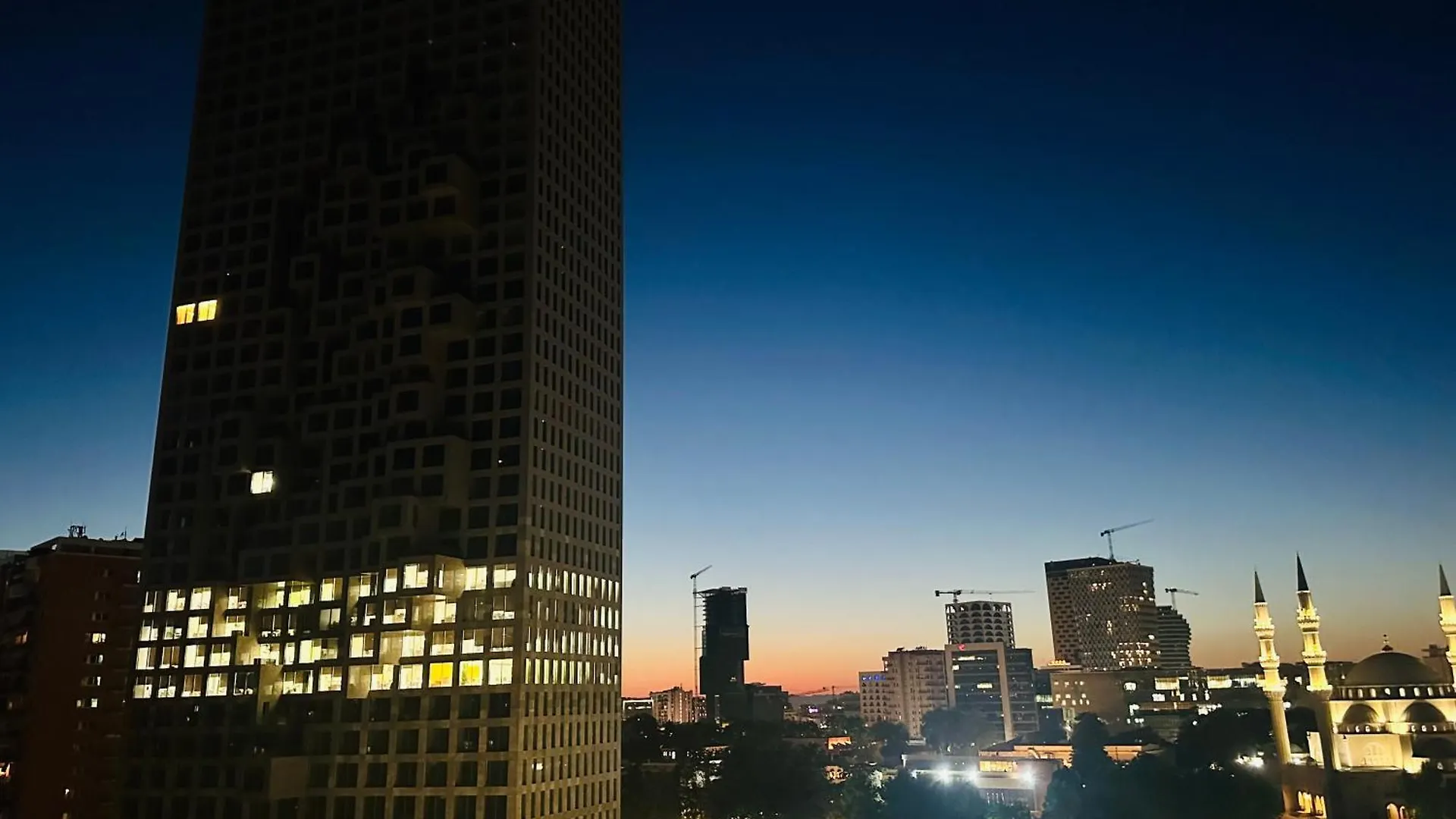 Appartamento Amo Tower Tirana Center